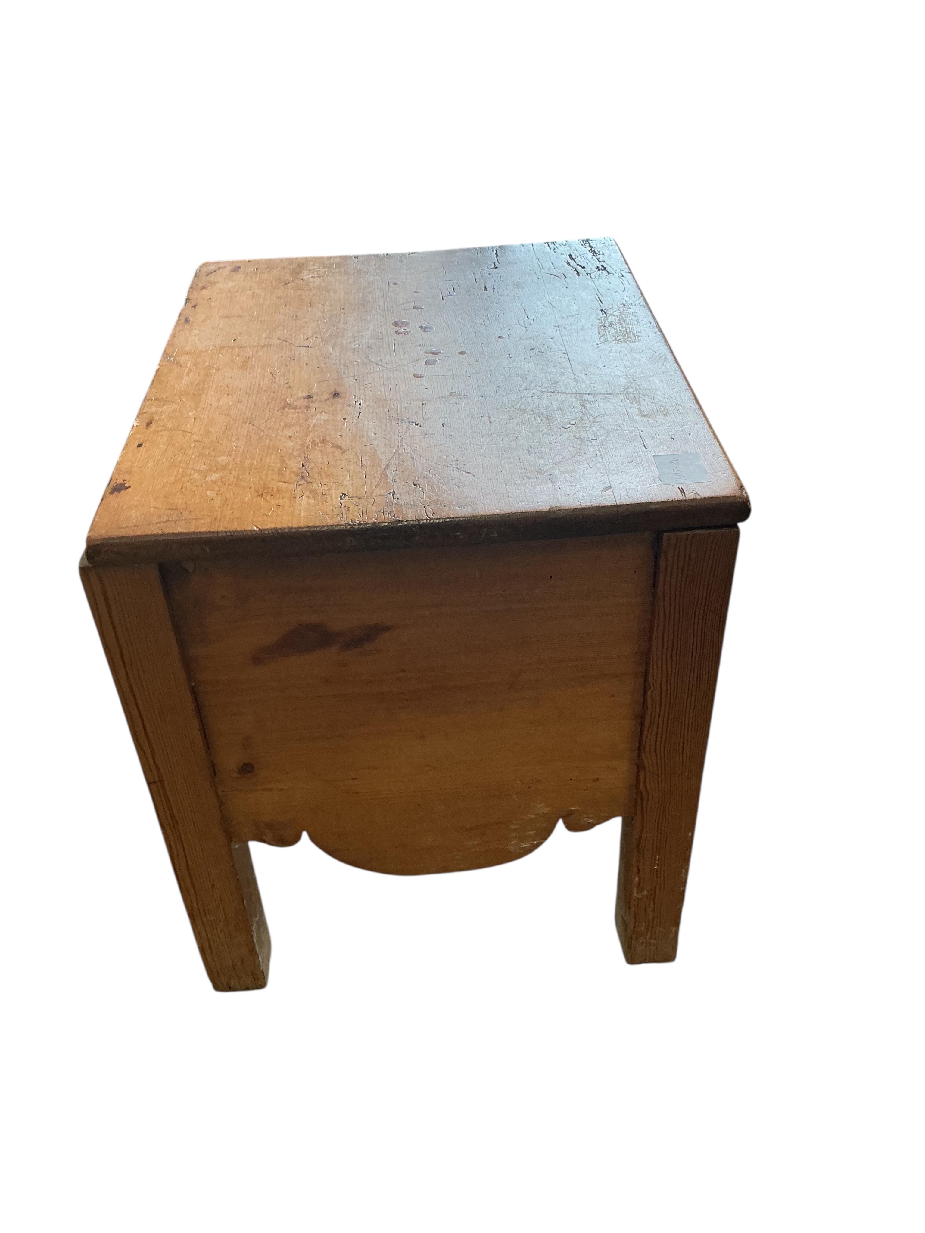 A Victorian pine box commode, width 53cm, depth 44cm, height 51cm